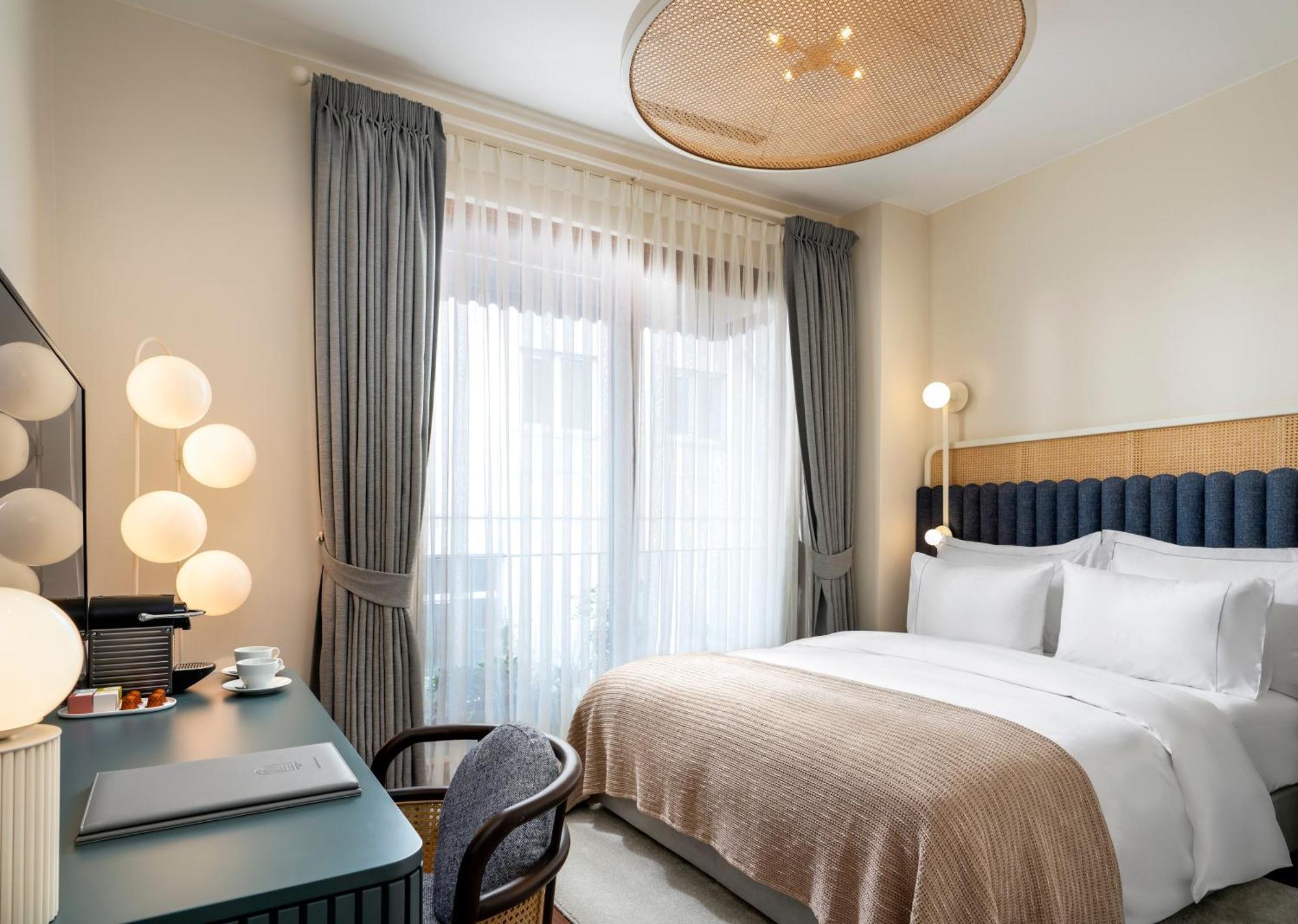 Ecole St. Pierre Hotel — Zdjęcia 1